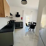 Penthouse 3 Ensuite Bedrooms Seaview - Zero55 Appartement