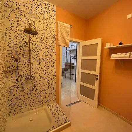 Zero55rooms 3-bed 3-bath With Sea Views Apartment