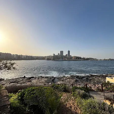 Penthouse 3 Ensuite Bedrooms Seaview - Zero55 Appartement *
