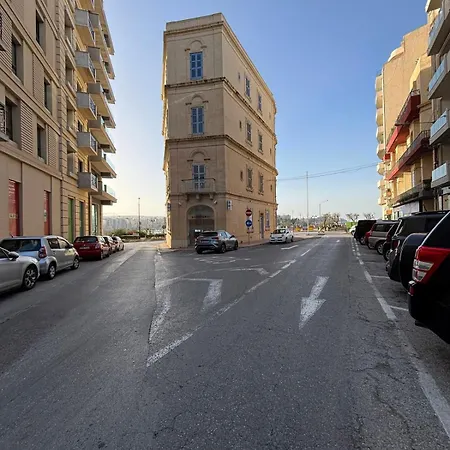 Zero55rooms 3-bed 3-bath With Sea Views * Sliema