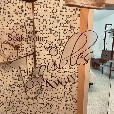 아파트 Zero55rooms 3-bed 3-bath With Sea Views