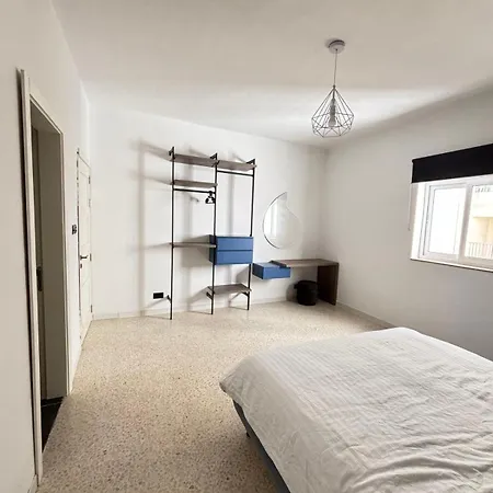 Penthouse 3 Ensuite Bedrooms Seaview - Zero55 *