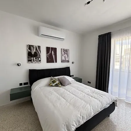 Penthouse 3 Ensuite Bedrooms Seaview - Zero55 Appartement Sliema